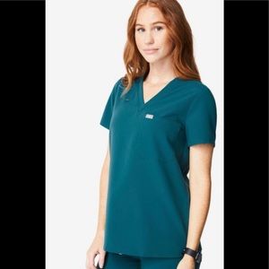 Figs Caribbean Blue Catarina Scrub Top